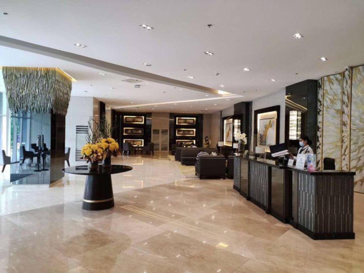 Penthouse Studio At Fame Residence 41St Floor, Shangrila-Megamall Manille Extérieur photo
