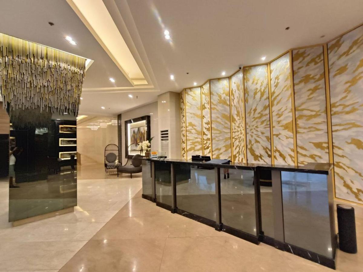 Penthouse Studio At Fame Residence 41St Floor, Shangrila-Megamall Manille Extérieur photo