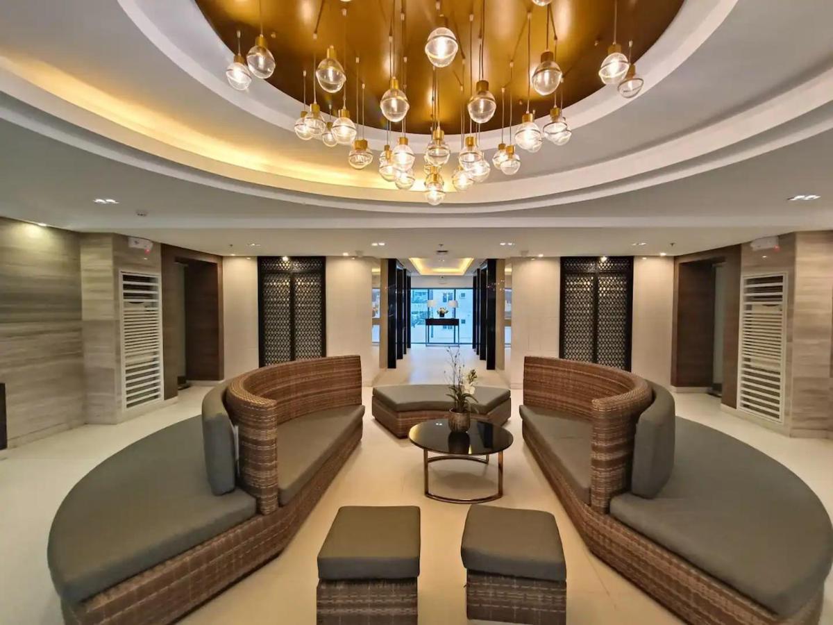 Penthouse Studio At Fame Residence 41St Floor, Shangrila-Megamall Manille Extérieur photo